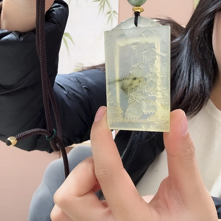 蛇纹石玉未镶嵌颈饰