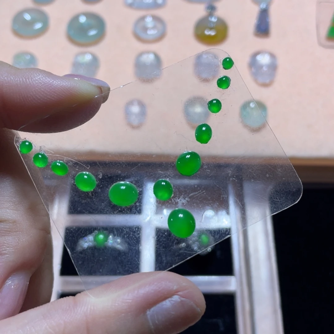 未镶嵌定制翡翠蛋面