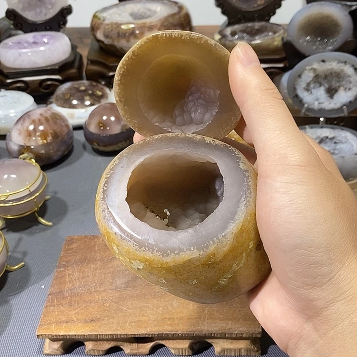 未镶嵌摆件水晶聚宝盆