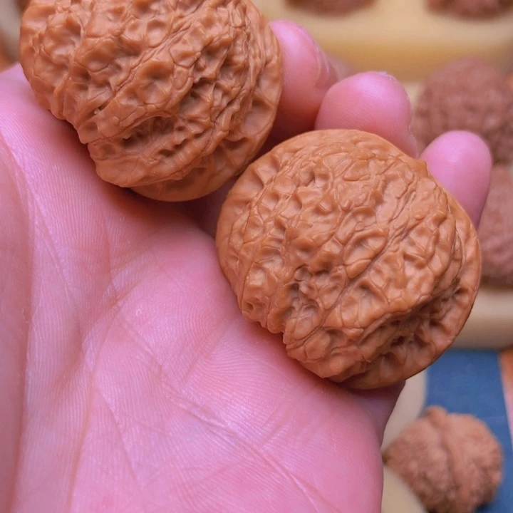 文玩核桃把件39.5血麒麟