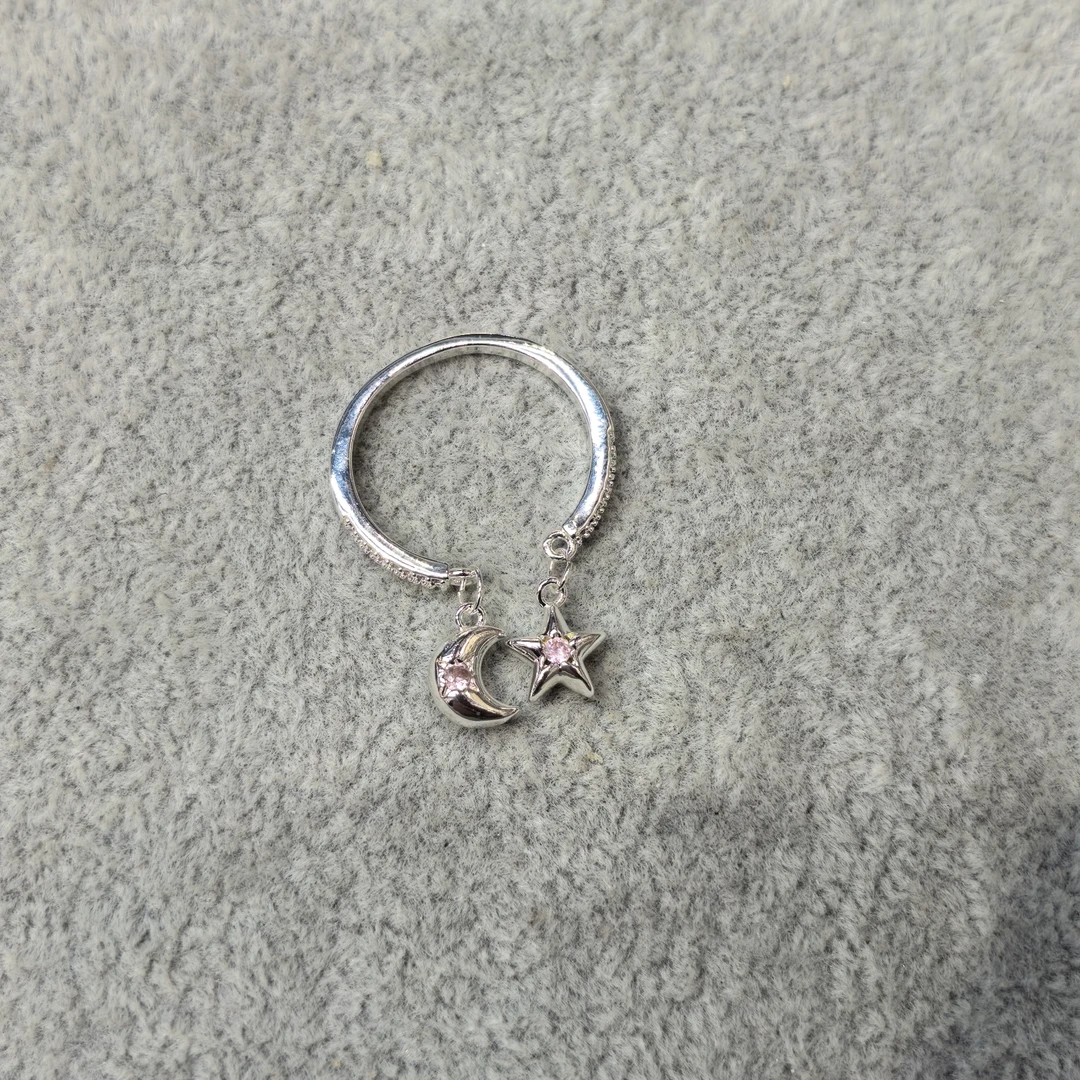 D526粉色闪闪星星月亮戒指