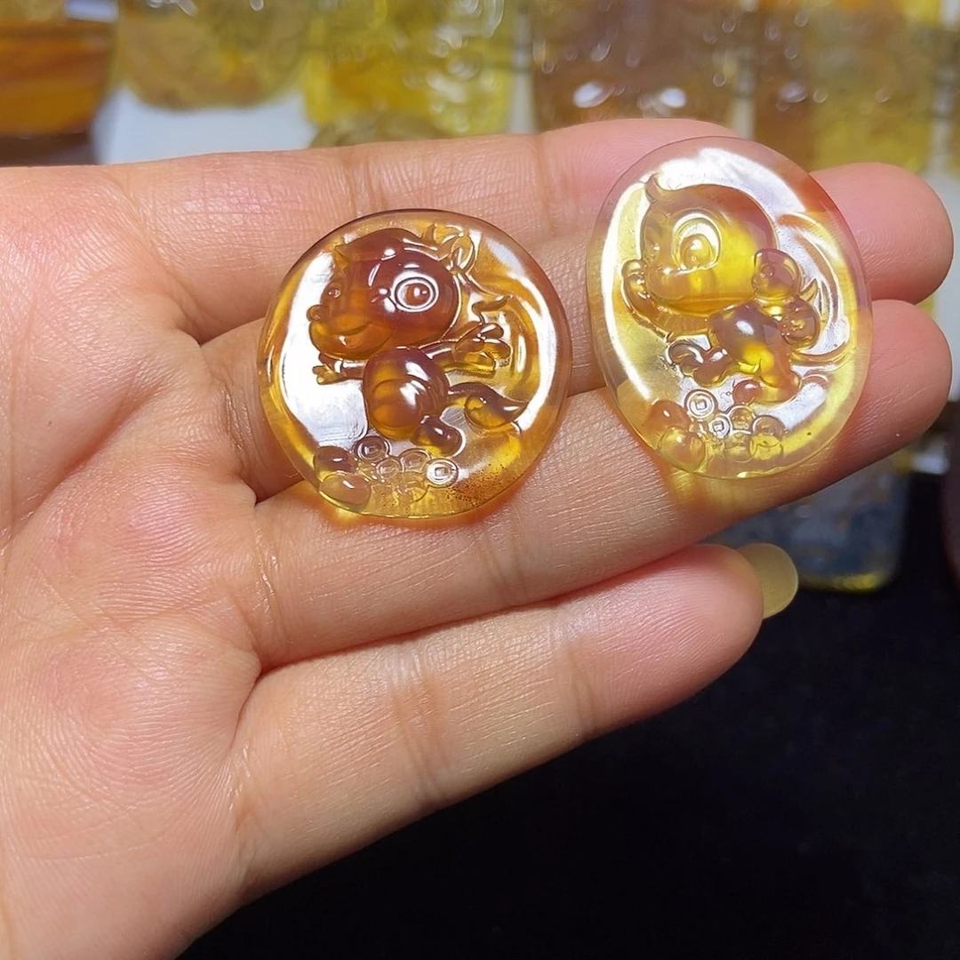 琥珀未镶嵌颈饰缅甸天然琥珀吊坠