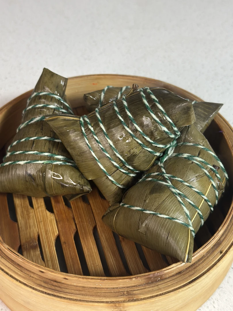 吕亚男（白水粽子)