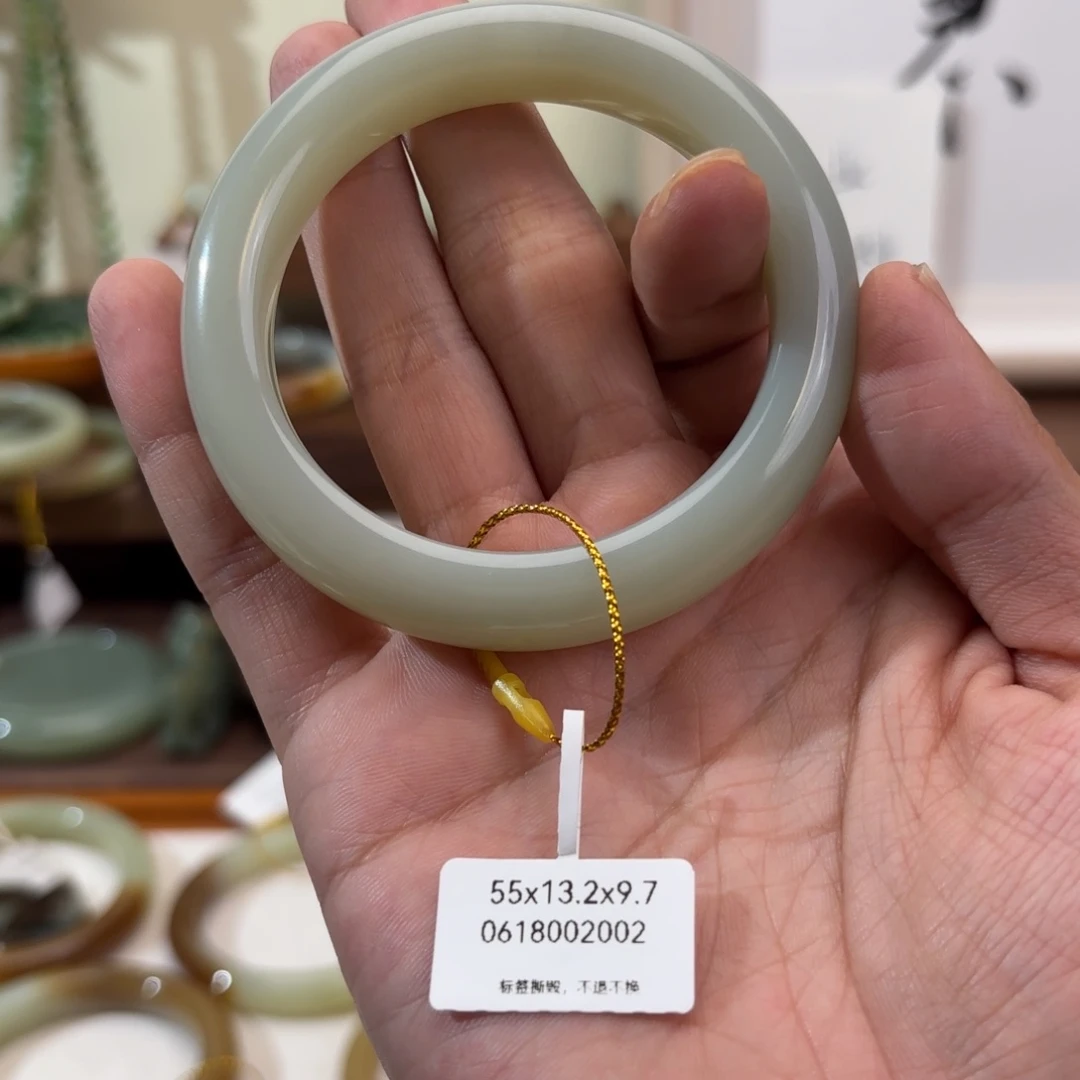 和田玉（糖玉）手镯未镶嵌