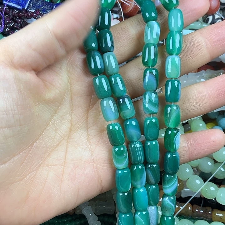 查罗石散珠合金卡8*12绿蚕丝玛皂珠一条