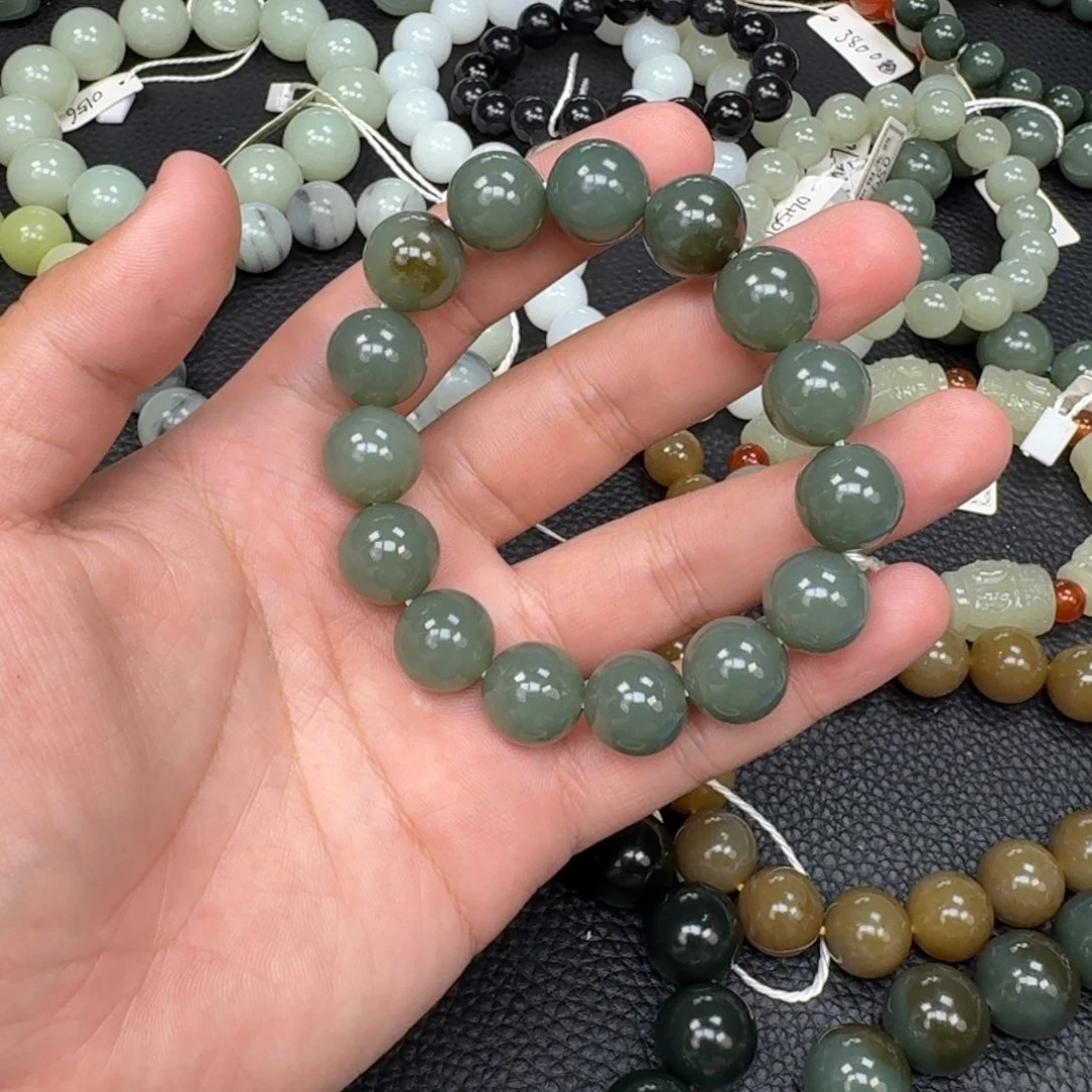 和田玉未镶嵌手链