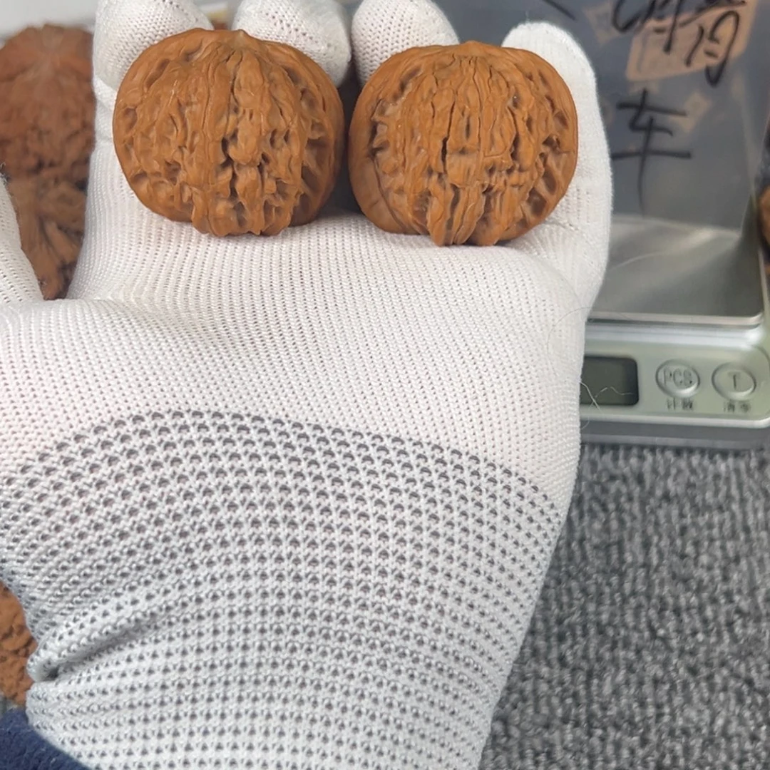 文玩核桃吊坠40尺红皮磨盘8号