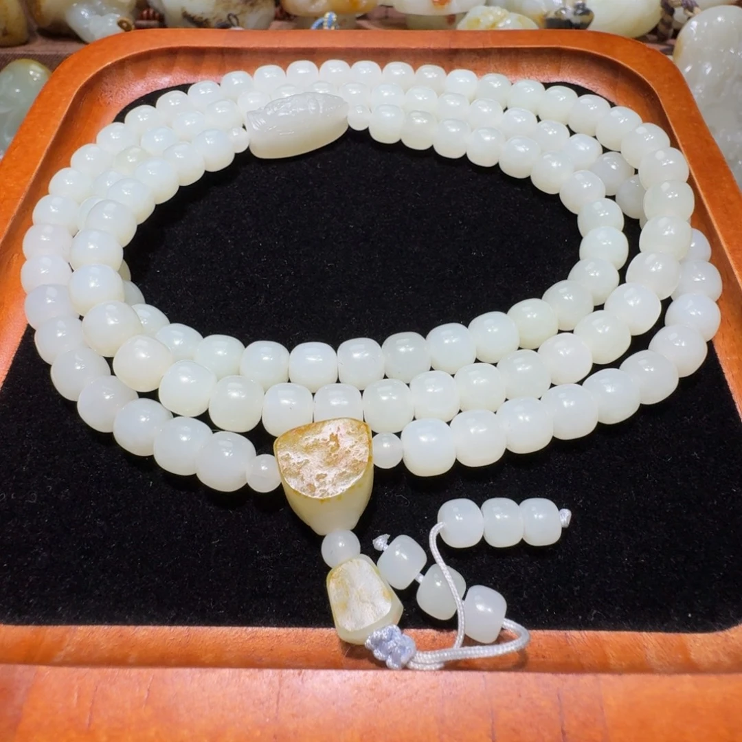 和田玉未镶嵌项链