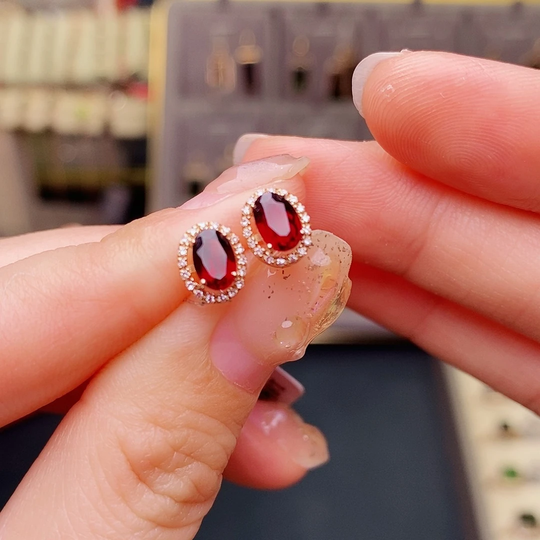 耳钉碧玺18K金镶嵌碧玺