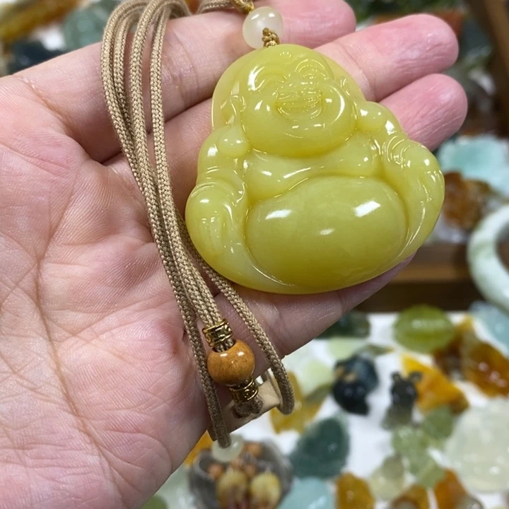 未镶嵌蛇纹石玉吊坠