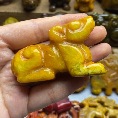 未镶嵌蛇纹石玉颈饰20
