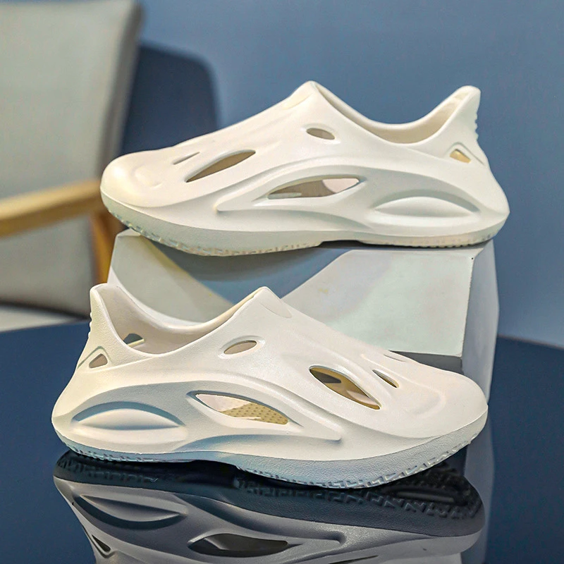 高级感椰子洞洞鞋女夏季外穿全包凉拖鞋防水防滑海边沙滩凉鞋大码