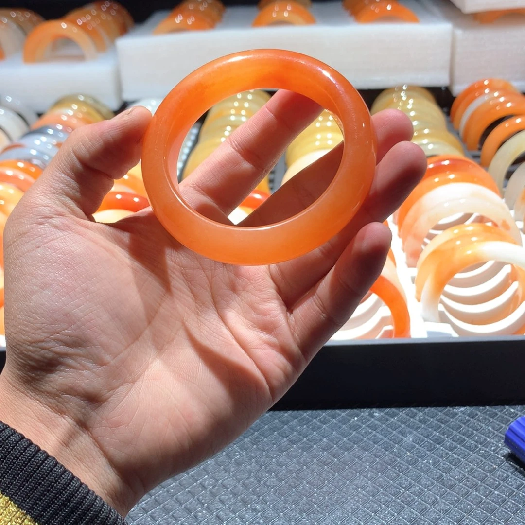 未镶嵌手镯石英质玉彩*虹