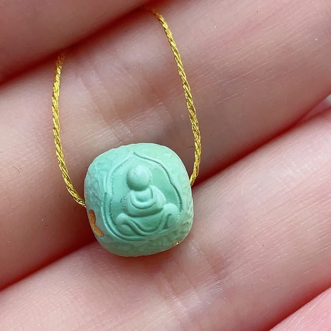 绿松石未镶嵌颈饰