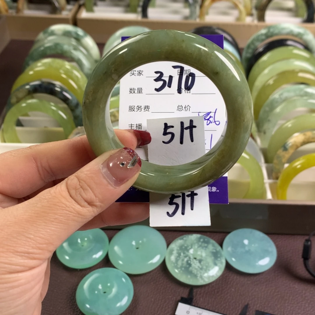 蛇纹石玉手镯未镶嵌3170