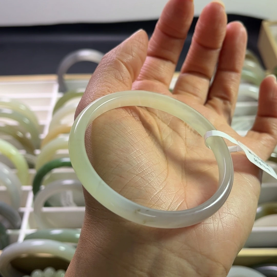 和田玉未镶嵌手镯58圈口?*都