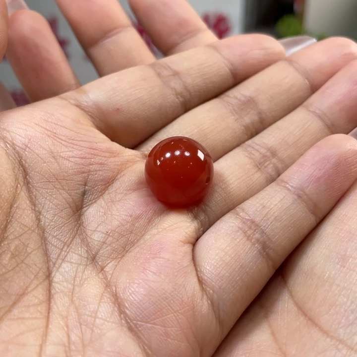 南红玛瑙原矿南红大黑洞深水红卡14.6单珠未镶嵌