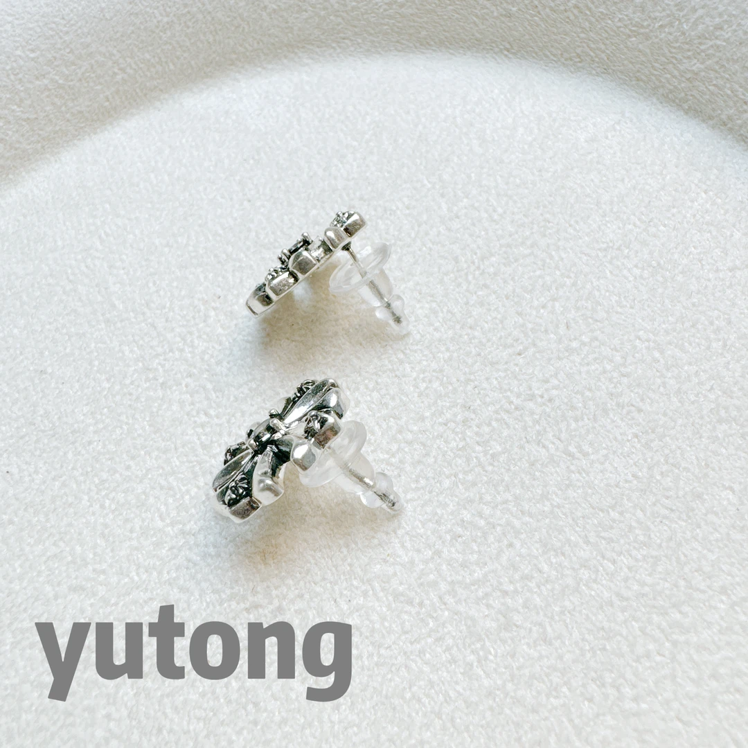 铜合金锆石耳饰 【雨桐轻奢饰品】设计款耳环YT03328