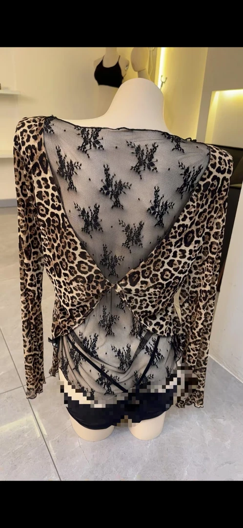 岩岩家8076时尚辣妹风豹纹上衣女小众设计感拼接防晒小衫潮