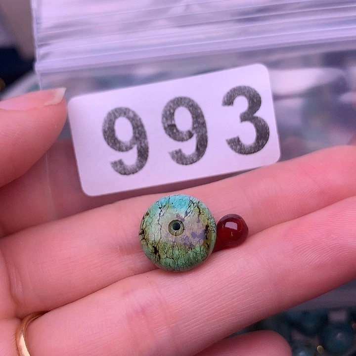 南红玛瑙未镶嵌珠宝奇石