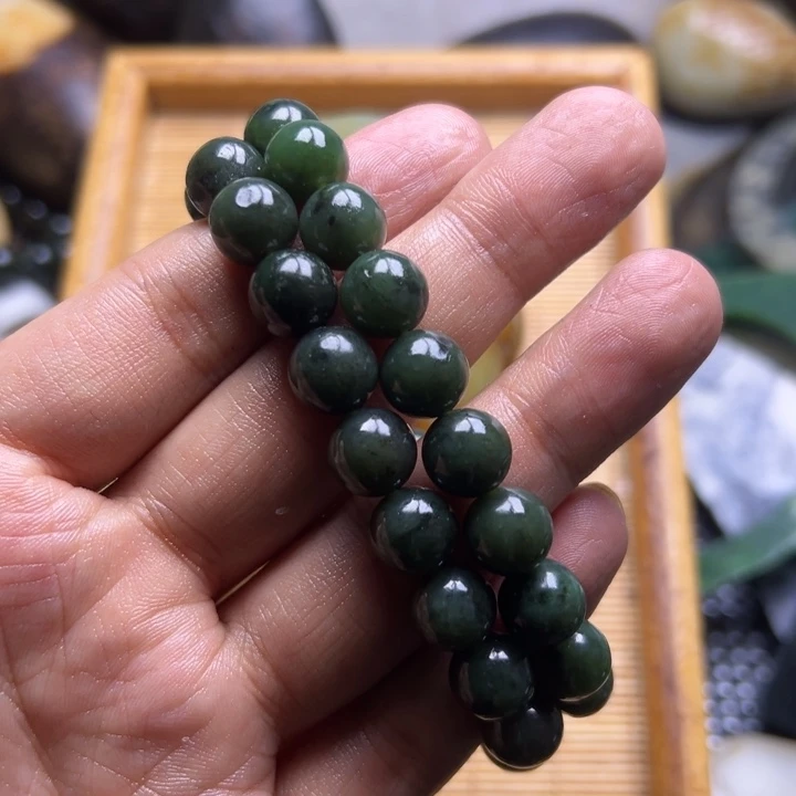 和田玉未镶嵌珠宝半成品