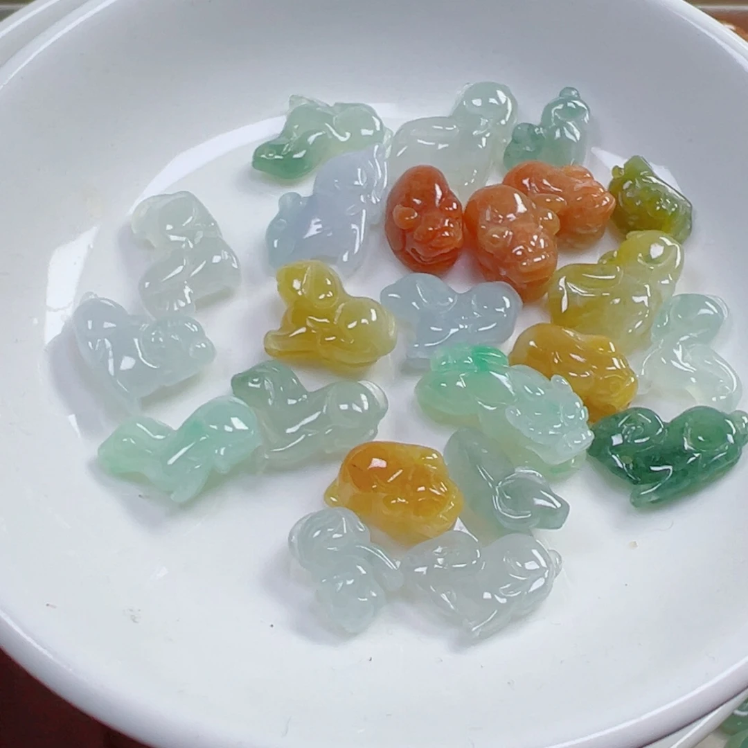 散珠翡翠立体动物一个