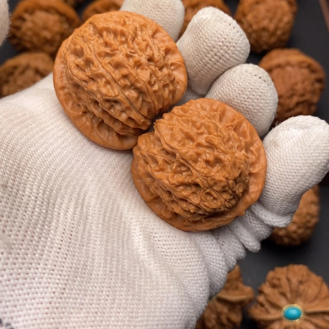 文玩核桃把件血麒麟