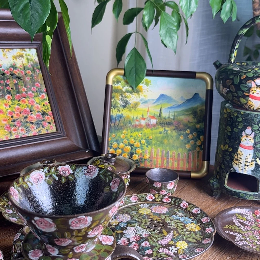 釉下五彩斑斓色彩