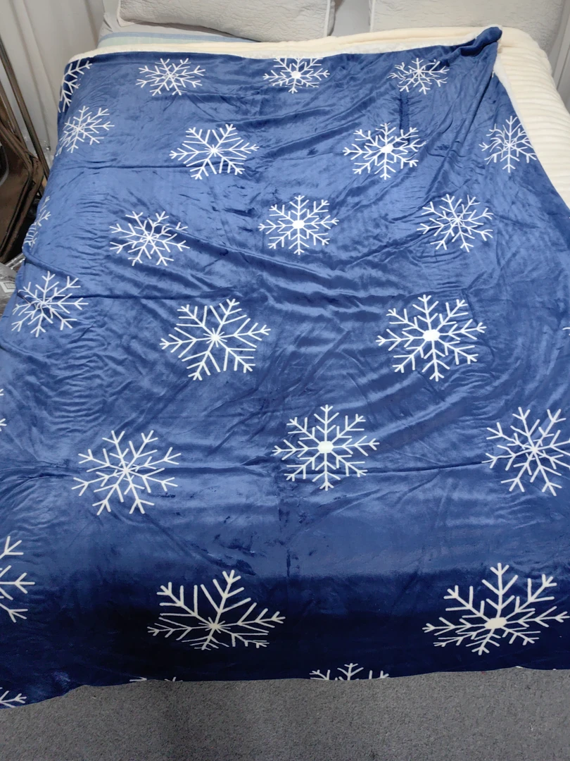 小华约150*200蓝色雪花超厚毛毯背面糕糕发1条