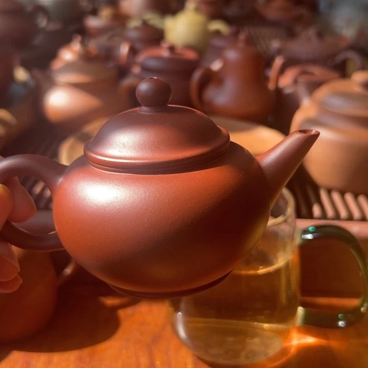 茶壶紫砂红皮龙水平150cc