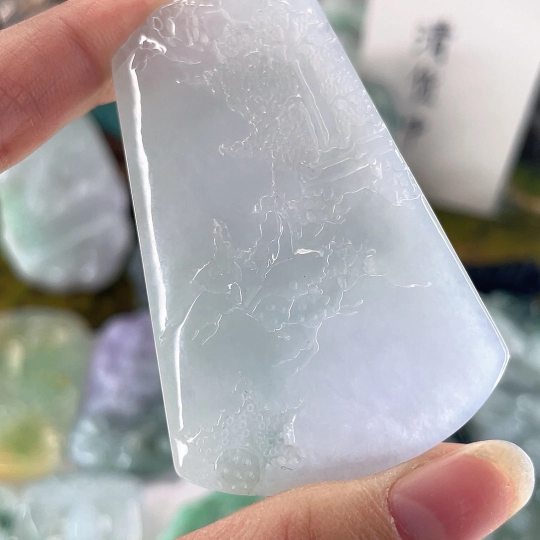 翡翠未镶嵌颈饰山水牌