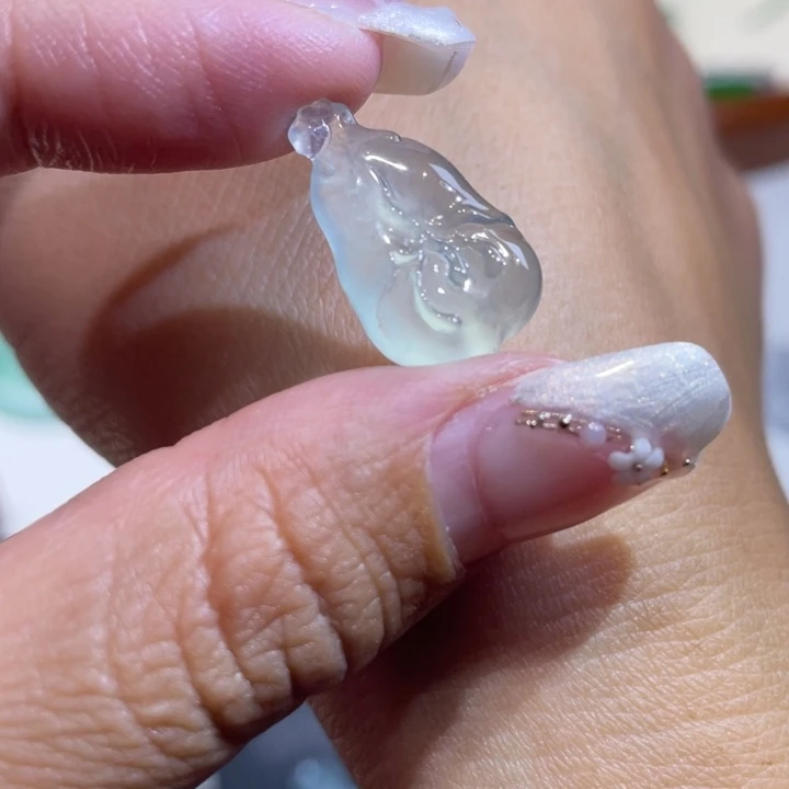颈饰未镶嵌翡翠玉兰花