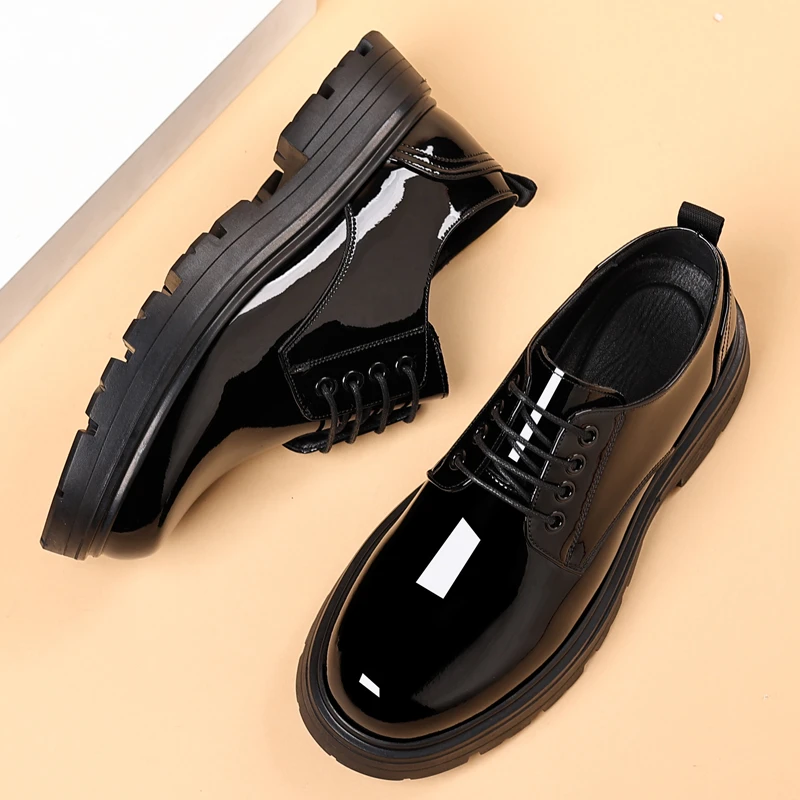 休闲皮鞋男款上班通勤商务正装全黑公务鞋男士厚底结婚大头德比鞋