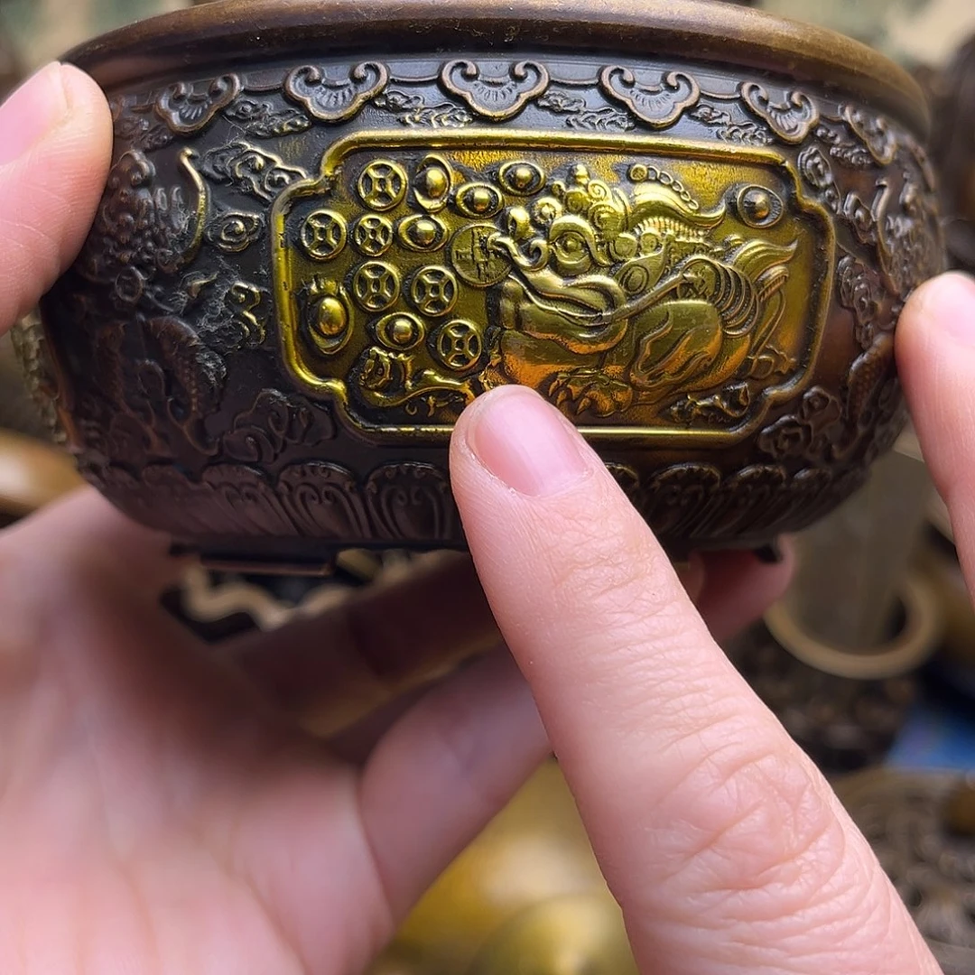 精美铜器批发档口