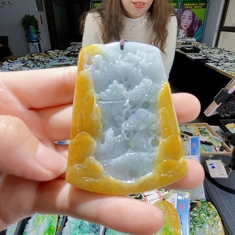 翡翠未镶嵌颈饰翡翠