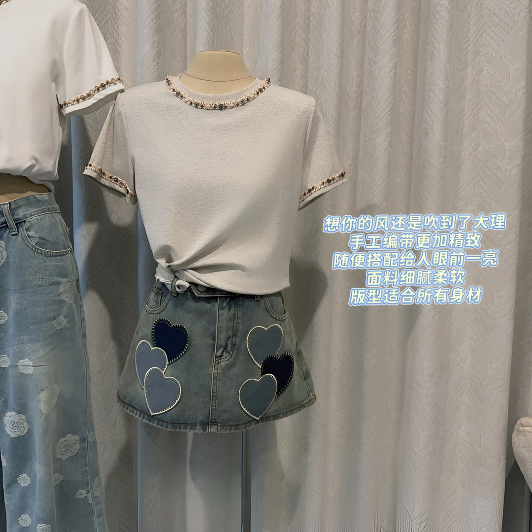 【大理的风】2025年夏季新款t恤女士设计感百搭显瘦圆领上衣短袖