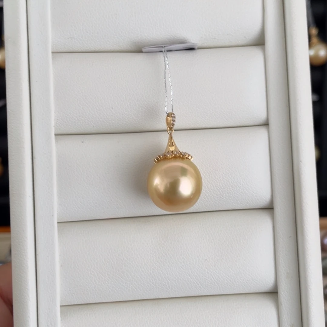 18K金镶嵌海水珍珠颈饰14mm