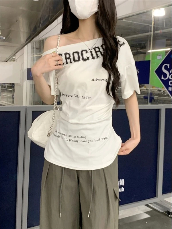 斜肩美式印花字母短袖T恤女夏季2025新款修身显瘦复古气质上衣ins