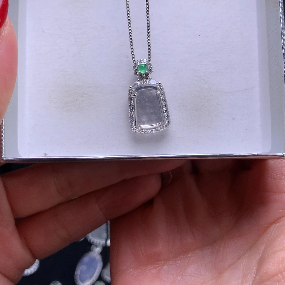 颈饰银S925镶嵌翡翠甜*1111111