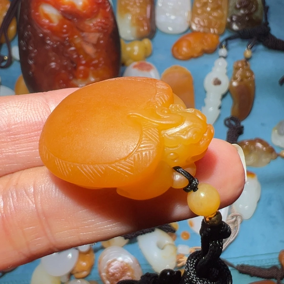 木***森和田玉未镶嵌颈饰