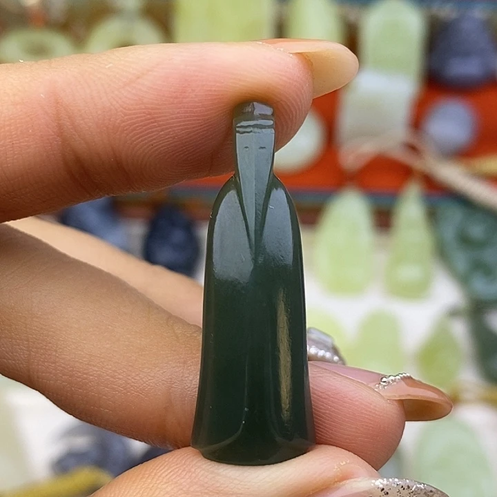 和田玉未镶嵌颈饰福利