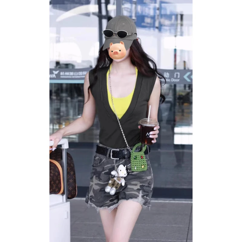 撞色假两件挂脖冰丝针织背心女夏外穿设计感小众修身辣妹无袖上衣