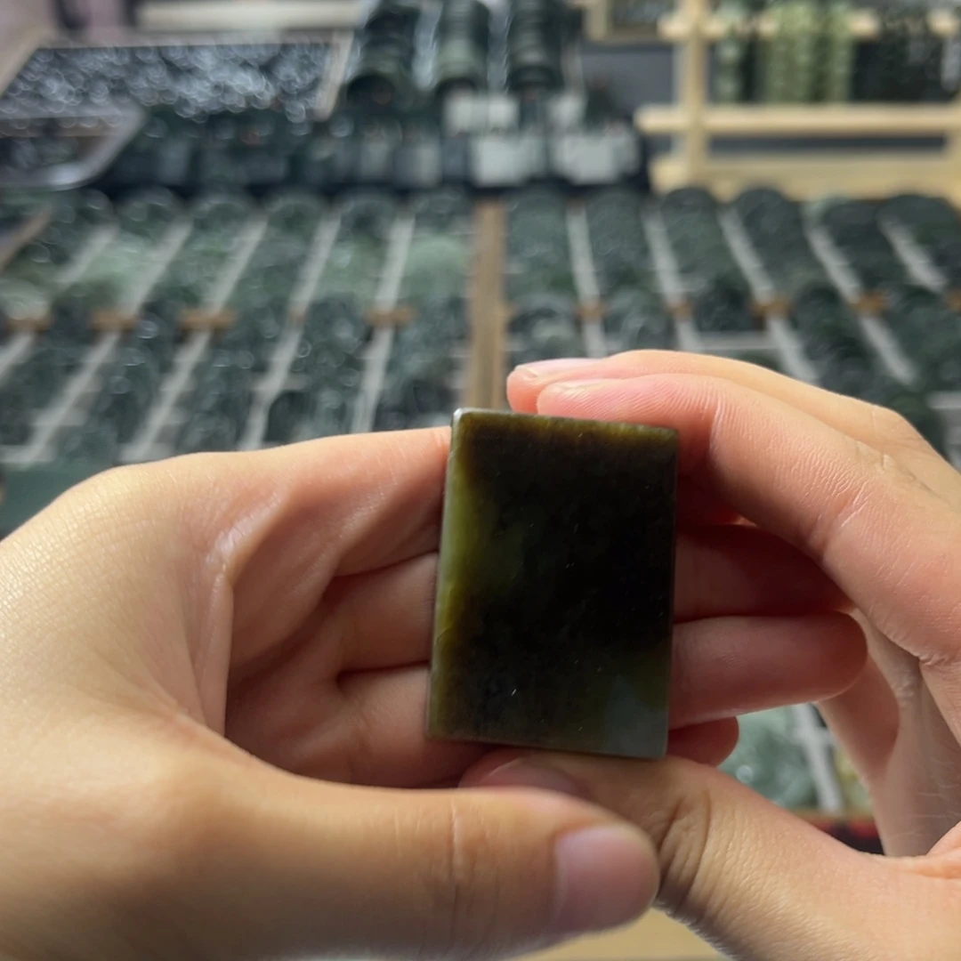颈饰未镶嵌和田玉14