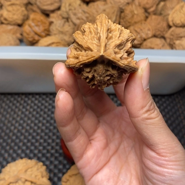 加***鲁吊坠文玩核桃文玩核桃异形单只