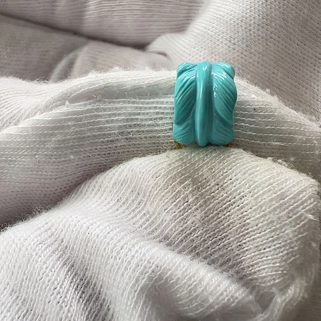 绿松石羽毛扣未镶嵌