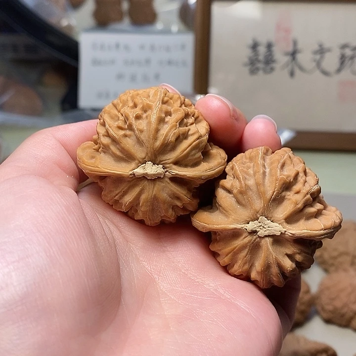 文玩核桃吊坠43宫灯
