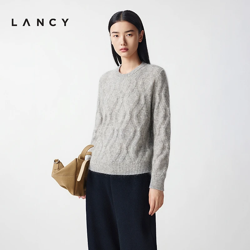 LANCY/朗姿2025冬新款气质羊毛马海毛绞花针织衫女秋时尚短款毛衣