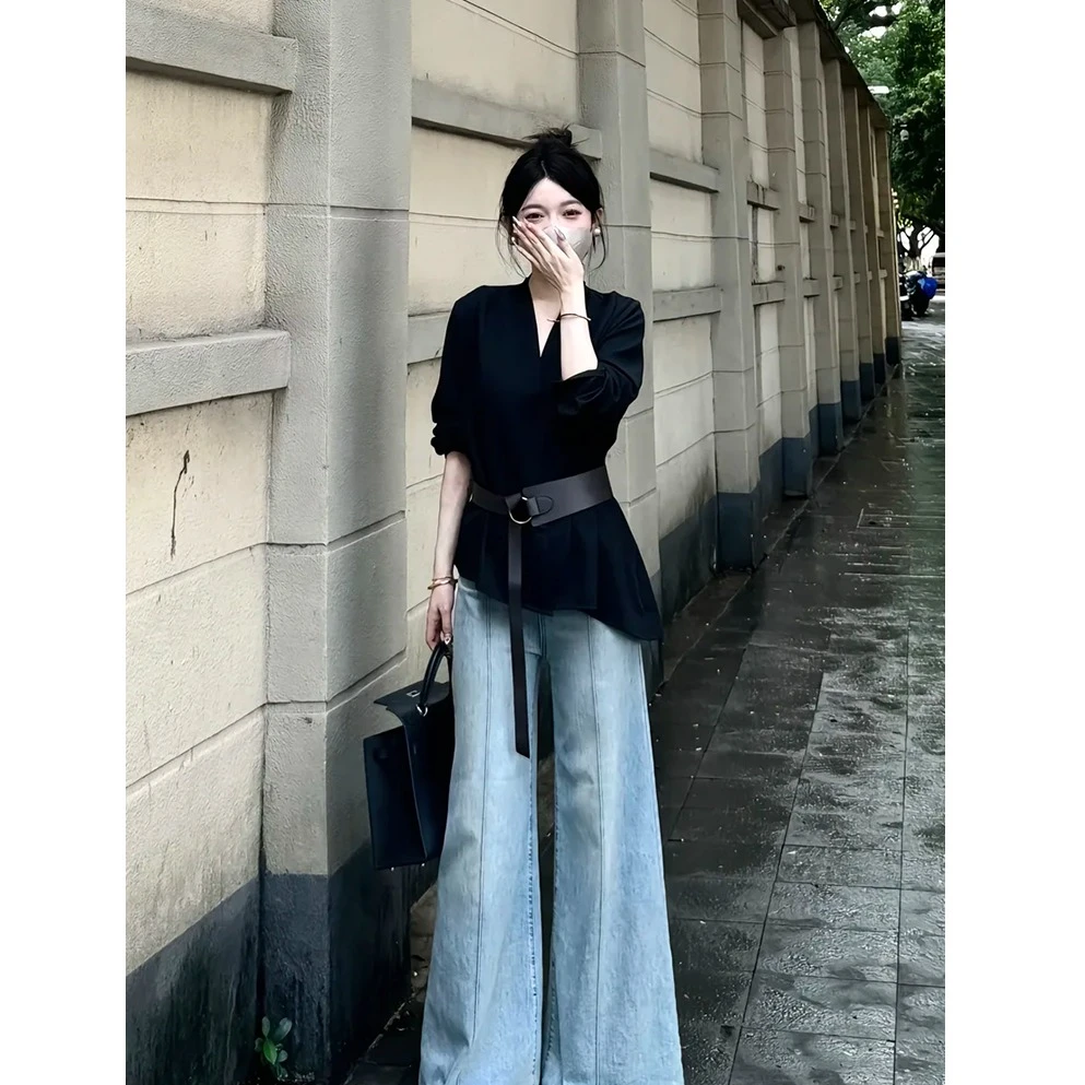 法式小资v领长袖上衣早秋高级感轻奢黑色衬衫蓝色牛仔裤两件套装