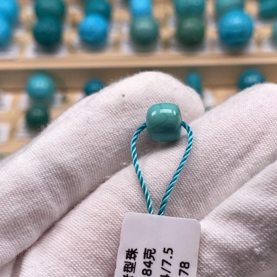 绿松石未镶嵌精品原矿高瓷绿松石