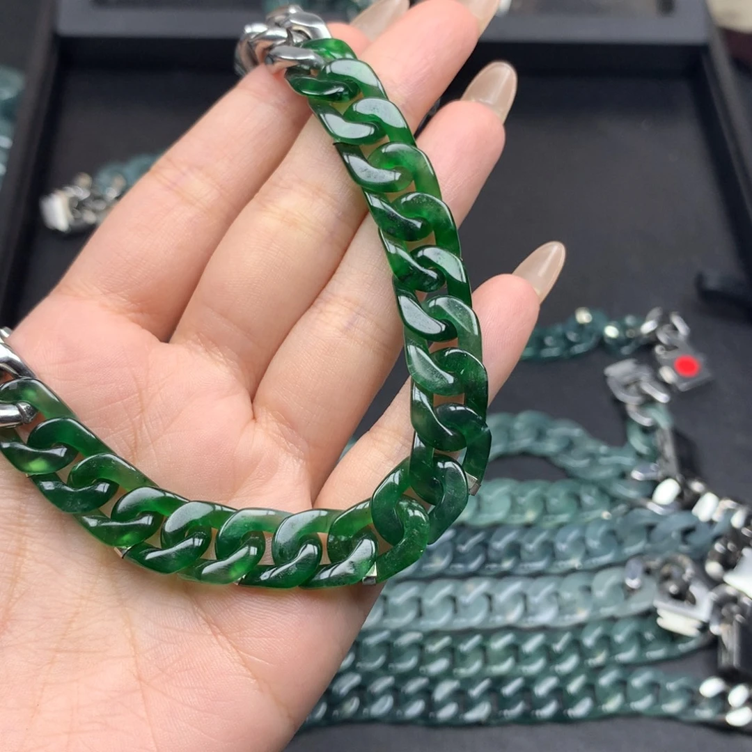 B***g翡翠未镶嵌手链00004
